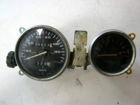 Tableau de bord,compteur,compte tour moto