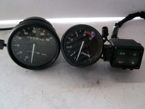 Tableau de bord,compteur,compte tour YAMAHA 50 TZR année:2002 type:4YV