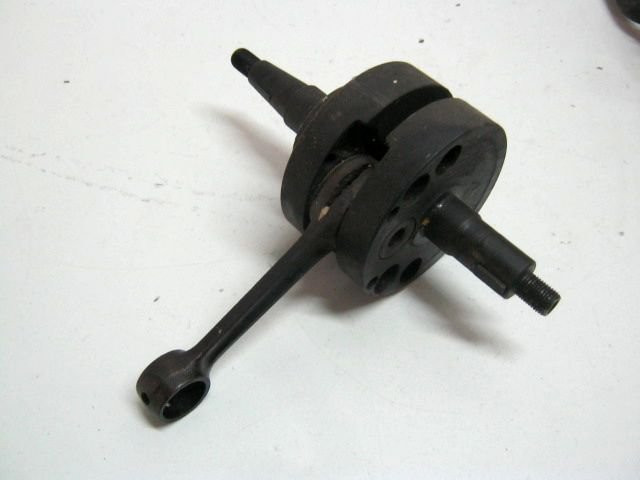Masse de vilebrequin droite et gauche KAWASAKI 125 KDX an 1999 réf 130371385, 13037-1385, 130371399, 13037-1399