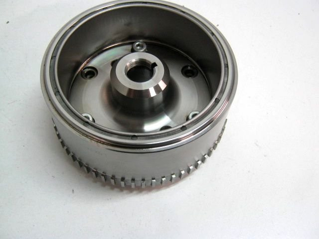 Volant magnétique, rotor alternateur BMW F 800 ST, F800ST an 2007 réf 12318524422, 12318524427, 11267702428 
