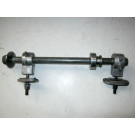Axe,tendeur et entretoise de roue arriére YAMAHA 600 DIVERSION année:2003 type:JYARJ011000