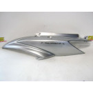 Carter latéral,flan de selle gauche YAMAHA 125 CYGNUS année:2005 réf:4C6-F1721-00